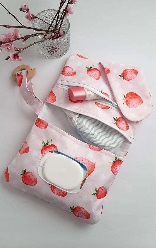 Organizator de scutece handmade "Strawberrygirl"
